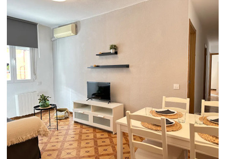 Mieszkanie do wynajęcia - Calle de Julia Nebot Madrid, Hiszpania, 63 m², 1428 USD (5482 PLN), NET-96810606