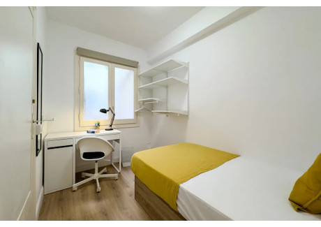 Mieszkanie do wynajęcia - Carrer del Rosselló Barcelona, Hiszpania, 110 m², 745 USD (2972 PLN), NET-96989674