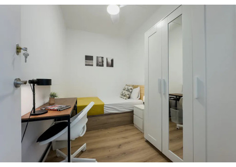 Mieszkanie do wynajęcia - Carrer del Rosselló Barcelona, Hiszpania, 110 m², 590 USD (2354 PLN), NET-96989677