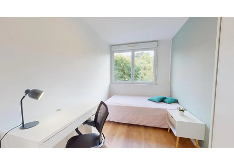 Mieszkanie do wynajęcia - Rue de Saint-Cyr Lyon, Francja, 87 m², 585 USD (2306 PLN), NET-97197925