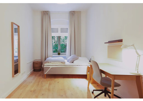 Mieszkanie do wynajęcia - Bredowstraße Berlin, Niemcy, 75 m², 1080 USD (4257 PLN), NET-97516418