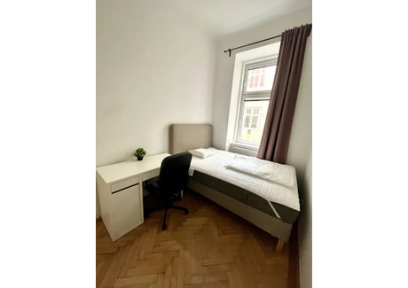 Mieszkanie do wynajęcia - Wedlgasse Vienna, Austria, 80 m², 670 USD (2574 PLN), NET-98028933