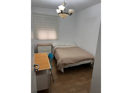 Mieszkanie do wynajęcia - Calle Bachiller Sansón Carrasco Málaga, Hiszpania, 130 m², 469 USD (1960 PLN), NET-98098295