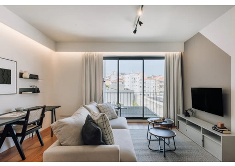 Mieszkanie do wynajęcia - Avenida Casal Ribeiro Lisbon, Portugalia, 74 m², 3404 USD (13 921 PLN), NET-98697879