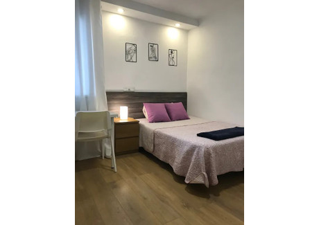 Mieszkanie do wynajęcia - Calle de Víctor Manuel III Madrid, Hiszpania, 80 m², 578 USD (2319 PLN), NET-99188383