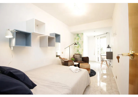 Mieszkanie do wynajęcia - Carrer de Wellington Barcelona, Hiszpania, 124 m², 928 USD (3795 PLN), NET-90198233