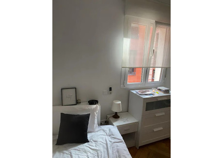 Mieszkanie do wynajęcia - Calle Acuerdo Madrid, Hiszpania, 90 m², 643 USD (2579 PLN), NET-90198942