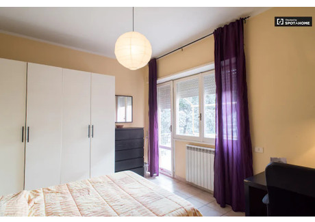 Mieszkanie do wynajęcia - Viale Jonio Rome, Włochy, 140 m², 495 USD (2054 PLN), NET-90204368