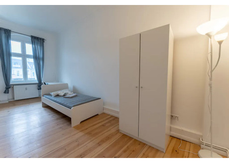 Mieszkanie do wynajęcia - Boxhagener Straße Berlin, Niemcy, 114 m², 775 USD (3109 PLN), NET-90205240