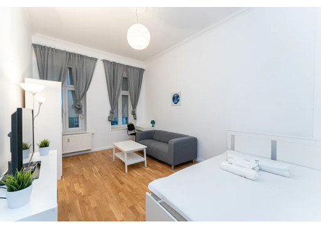 Mieszkanie do wynajęcia - Bornholmer Straße Berlin, Niemcy, 32 m², 1257 USD (5254 PLN), NET-90205335