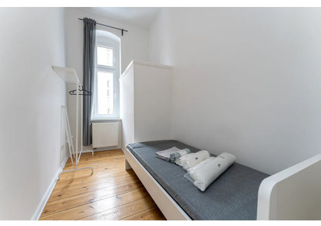 Mieszkanie do wynajęcia - Hermannstraße Berlin, Niemcy, 108 m², 686 USD (2684 PLN), NET-90205432