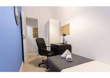 Mieszkanie do wynajęcia - Carrer del Roser Barcelona, Hiszpania, 75 m², 572 USD (2339 PLN), NET-90205545