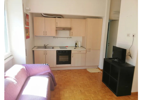 Mieszkanie do wynajęcia - Corso di Porta Romana Milan, Włochy, 40 m², 1286 USD (5158 PLN), NET-90205844