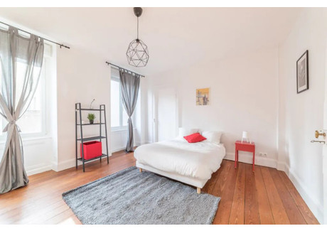 Mieszkanie do wynajęcia - Allée de la Robertsau Strasbourg, Francja, 103 m², 709 USD (2721 PLN), NET-90206016