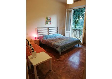 Mieszkanie do wynajęcia - Via del Campuccio Florence, Włochy, 120 m², 785 USD (3210 PLN), NET-90206190