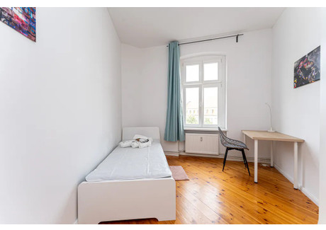 Mieszkanie do wynajęcia - Greifswalder Straße Berlin, Niemcy, 119 m², 712 USD (2733 PLN), NET-90206374