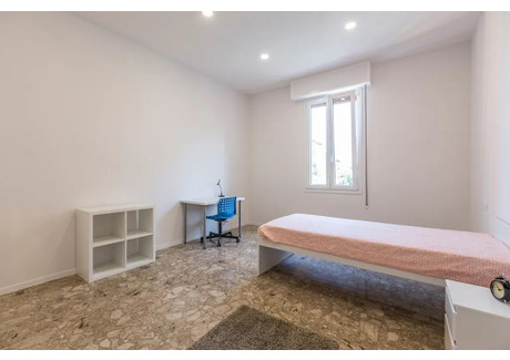 Mieszkanie do wynajęcia - Via Camillo Procaccini Bologna, Włochy, 90 m², 813 USD (3201 PLN), NET-90206381