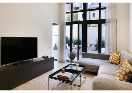 Mieszkanie do wynajęcia - Passatge de Mercader Barcelona, Hiszpania, 129 m², 6435 USD (25 934 PLN), NET-90206433
