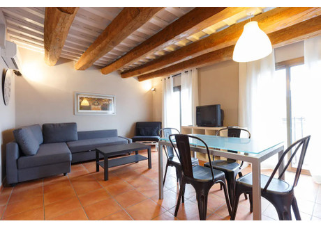 Mieszkanie do wynajęcia - Carrer de l'Hospital Barcelona, Hiszpania, 60 m², 2707 USD (10 909 PLN), NET-90206716