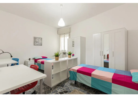 Mieszkanie do wynajęcia - Via Arno Bologna, Włochy, 100 m², 486 USD (1939 PLN), NET-90206817