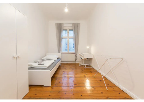 Mieszkanie do wynajęcia - Bornholmer Straße Berlin, Niemcy, 62 m², 757 USD (3050 PLN), NET-90206996