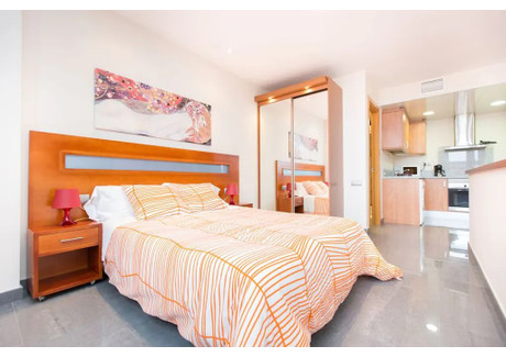 Mieszkanie do wynajęcia - Carrer de Torres i Amat Barcelona, Hiszpania, 35 m², 2673 USD (10 770 PLN), NET-90206999