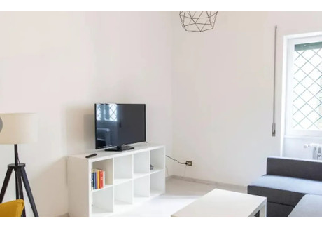 Mieszkanie do wynajęcia - Via Bonifacio VIII Rome, Włochy, 110 m², 1860 USD (7272 PLN), NET-90207149