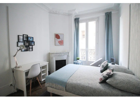 Mieszkanie do wynajęcia - Rue Jean-François Lépine Paris, Francja, 68 m², 1039 USD (3979 PLN), NET-90207281