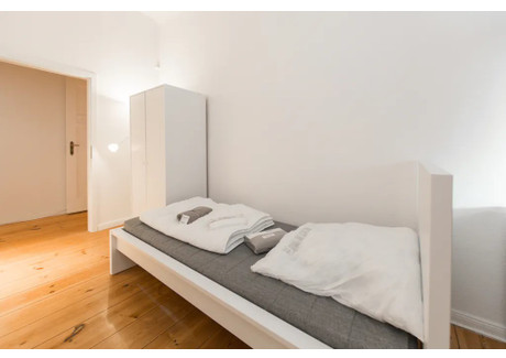 Mieszkanie do wynajęcia - Biebricher Straße Berlin, Niemcy, 66 m², 691 USD (2825 PLN), NET-90208201