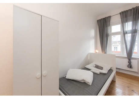 Mieszkanie do wynajęcia - Biebricher Straße Berlin, Niemcy, 66 m², 684 USD (2673 PLN), NET-90208203