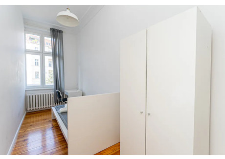 Mieszkanie do wynajęcia - Boxhagener Straße Berlin, Niemcy, 65 m², 587 USD (2452 PLN), NET-90208627