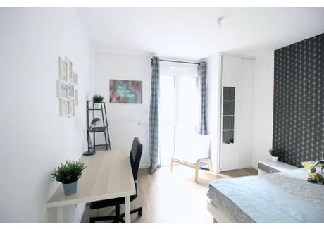 Mieszkanie do wynajęcia - Rue Mozart Clichy, Francja, 90 m², 879 USD (3374 PLN), NET-90209170