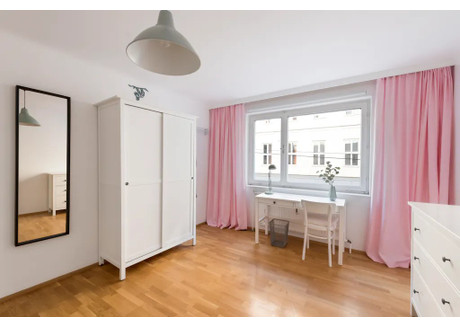 Mieszkanie do wynajęcia - Lambrechtgasse Vienna, Austria, 105 m², 720 USD (2953 PLN), NET-90209361