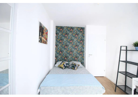 Mieszkanie do wynajęcia - Rue Mozart Clichy, Francja, 85 m², 943 USD (3942 PLN), NET-90209461