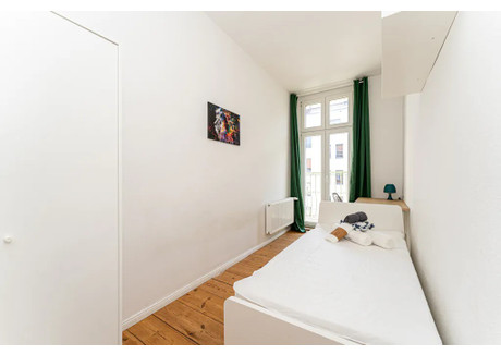 Mieszkanie do wynajęcia - Boxhagener Straße Berlin, Niemcy, 58 m², 708 USD (2770 PLN), NET-90209730