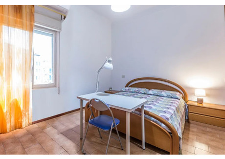 Mieszkanie do wynajęcia - Via Graziolo Bambaglioli Bologna, Włochy, 80 m², 760 USD (2995 PLN), NET-90209831