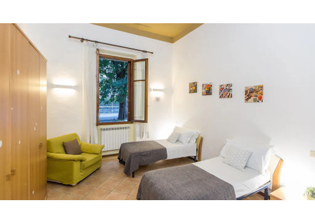 Mieszkanie do wynajęcia - Viale Fratelli Rosselli Florence, Włochy, 80 m², 3029 USD (12 208 PLN), NET-90201934