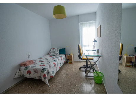 Mieszkanie do wynajęcia - Avenida del Cid Valencia, Hiszpania, 160 m², 411 USD (1590 PLN), NET-90203188