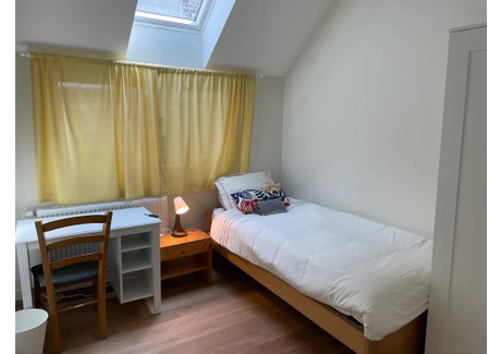 Dom do wynajęcia - Gierstraat Brussels, Belgia, 50 m², 722 USD (2996 PLN), NET-90214017