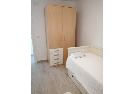 Mieszkanie do wynajęcia - Calle Doctor Mañas Bernabéu Málaga, Hiszpania, 77 m², 419 USD (1752 PLN), NET-90214047