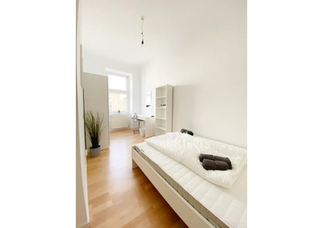 Mieszkanie do wynajęcia - Wallensteinstraße Vienna, Austria, 77 m², 648 USD (2488 PLN), NET-90214076