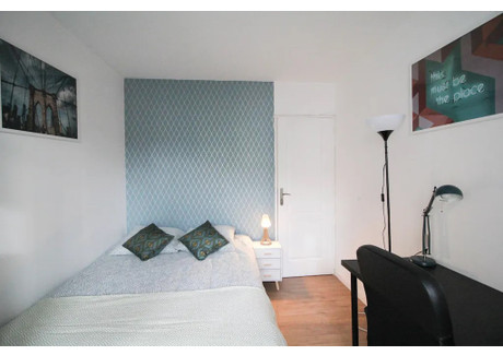 Mieszkanie do wynajęcia - Rue Mozart Clichy, Francja, 90 m², 832 USD (3411 PLN), NET-90214234