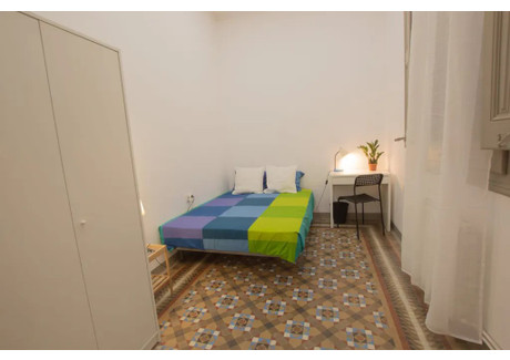 Mieszkanie do wynajęcia - Carrer de Balmes Barcelona, Hiszpania, 250 m², 569 USD (2281 PLN), NET-90214761