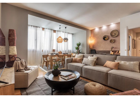 Mieszkanie do wynajęcia - Calle de Edgar Neville Madrid, Hiszpania, 110 m², 3455 USD (13 611 PLN), NET-90215064