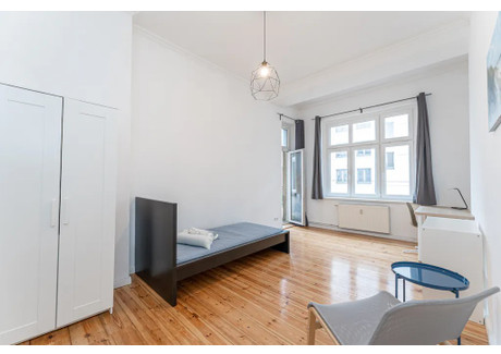 Mieszkanie do wynajęcia - Boxhagener Straße Berlin, Niemcy, 104 m², 861 USD (3531 PLN), NET-90215653