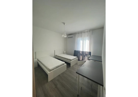 Mieszkanie do wynajęcia - Via Pierpaolo dalle Masegne Padova, Włochy, 115 m², 265 USD (1017 PLN), NET-90216634