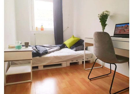 Mieszkanie do wynajęcia - Urban-Loritz-Platz Vienna, Austria, 65 m², 655 USD (2562 PLN), NET-90217665