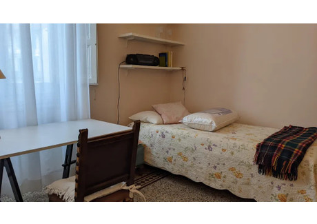 Mieszkanie do wynajęcia - Via Cesare Guasti Florence, Włochy, 120 m², 554 USD (2129 PLN), NET-90217742