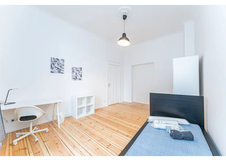 Mieszkanie do wynajęcia - Hermannstraße Berlin, Niemcy, 104 m², 1001 USD (3832 PLN), NET-90218172