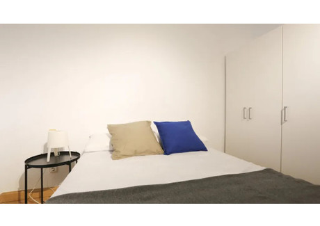 Mieszkanie do wynajęcia - Calle de Ibiza Madrid, Hiszpania, 95 m², 419 USD (1689 PLN), NET-90210063